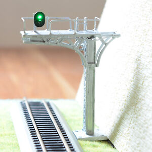 1 x HO / OO silver cantilever signal bridge LED 2 aspect single Track right side