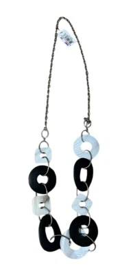 Collar Cookie Lee Blanco Negro Concha Madera Modernista Grueso Cadena Plata Foto 1 de 4