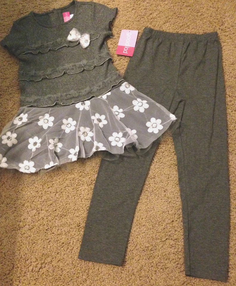 Vestido túnica y legging Sophie Rose lentejuelas encaje floral conjunto venta al por menor $50 4 5 6 Foto 1 de 4