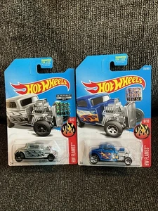 2017 Hot Wheels Factory Sealed Set Walmart Zamac HW Flames '32 Ford And Mainline - Picture 1 of 9