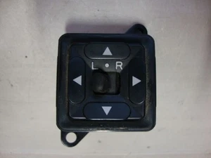 90 MITSUBISHI ECLIPSE ELECTRIC POWER DOOR MIRROR CONTROL SWITCH - Picture 1 of 1