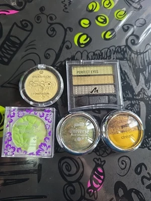 Lidschatten Set Gelb Grün P2 Essence Manhatten Make-up - Bild 1 von 3