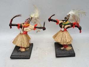 2 DANSEURS MINIATURES AFRICAINS DE COTE D'IVOIRE / TRAVAIL COLON ANNEES 60/70 - Foto 1 di 5