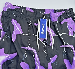 Nuevo Pantalones Cortos de Natación XL Para Hombre Bañador Con Bolsillos Negro y Púrpura Rayo ROMWE - Imagen 1 de 11