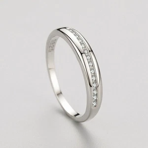 Anillo de plata esterlina con incrustaciones de cristal delgado para mujer... - Imagen 1 de 5