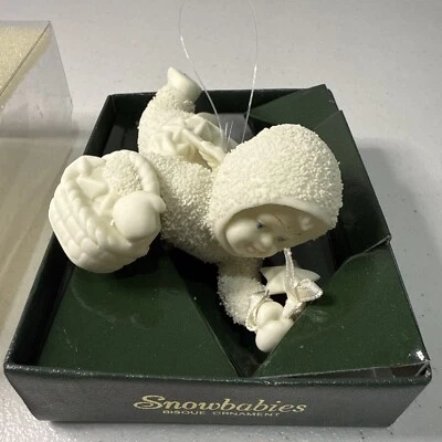 Nuevo en Caja Departamento 56 Snowbabies Noche Estrellada Blanco Bisque Ornamento #6830-6 Foto 1 de 4