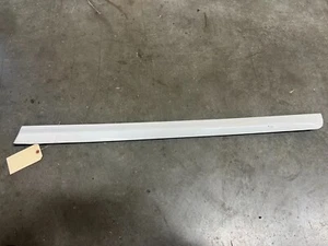 2005-2008 Audi A4 2.0T B7 Front Right Lower Exterior Door Molding Trim OEM 3645 - Picture 1 of 13