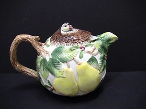 Tetera Fitz and Floyd Woodland perdiz y peral 1991 40 oz - Imagen 1 de 8