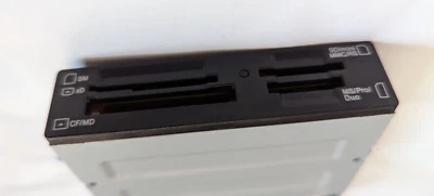 OEM Genuine Dell 19 Media and Flash Card Reader 0W812M - Image 1 of 4