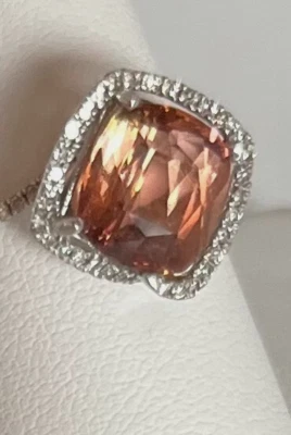 ESPETACULAR ANEL NATURAL 4,08 CT TURMALINA MELANCIA E HALO DE DIAMANTE WG - Imagem 1 de 4