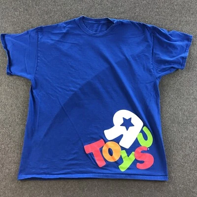 Camisa Toys R Us Feminina 2XL Azul Gildan Work Employee C'Mon Let's Play OOP #5098 - Imagem 1 de 4