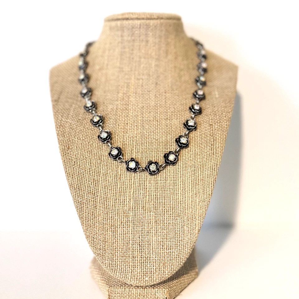 Collar Vintage Premier Designs Primrose Aurora Boreal Estrás Tono Plata Foto 1 de 4