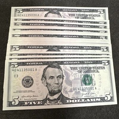 Thirty Uncirculated Consecutive $5 Five Dollar Bills Series 2021 - Image 1 of 2