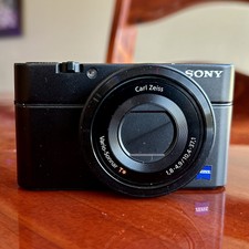 Sony Cyber-Shot DSC-RX100 20.2MP Compact Digital Camera from Japan