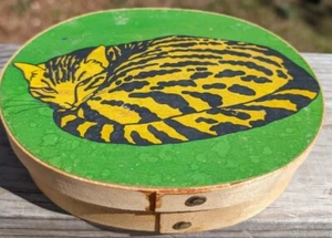 Hand painted Light Wooden Cat Box Green Background With A Yellow And Black Cat - Picture 1 of 12