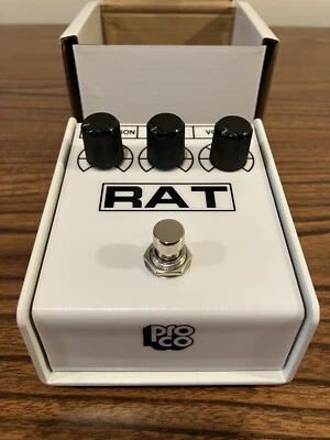Pedal de efectos de distorsión ProCo Rat blanco Foto 1 de 4