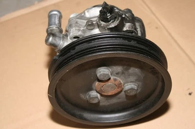 Bomba de dirección asistida BMW E46 2002-2006 320Ci 320i 325Ci 325i 330Ci 330i M54 Foto 1 de 3