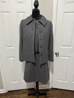 Conjunto de vestido y chaqueta de lana vintage de los años 60 Abe Schrader para B. Altman (de colección talla 10) Foto 1 de 4