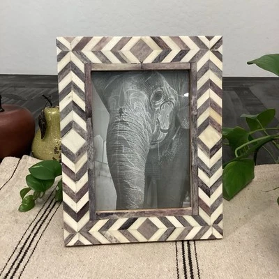Bone Inlay Ivory & Grey Chevron Mosaic 5 x 7 Photo Frame Elephant Ivory Wood - Image 1 of 4