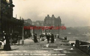 ECHTFOTO-POSTKARTE VON SCHÄDEN AM SPA DURCH DEN STURM, SCARBOROUGH, NORTH YORKSHIRE - Bild 1 von 2