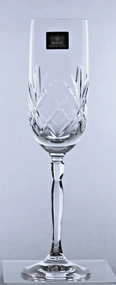 ROYAL DOULTON CRYSTAL - DAILY MAIL -  FLUTE CHAMPAGNE GLASS - 22.7cm / 8 7/8" - Image 1 of 4