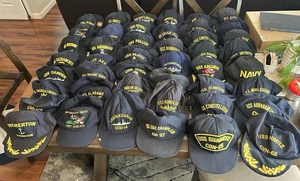 Lotto 45 cappelli vintage militari a scatto US Navy Army USS corazzate/sottomarini - Foto 1 di 10