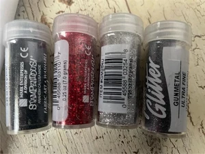 New STAMPENDOUS 4 VIALS OFHOLIDAY GLITTER EACH .25OUNCES free USA ship - Bild 1 von 1