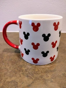 TAZA DE CAFÉ RARA TARGET DISNEY ROJA Y NEGRA MICKEY MOUSE - 26 OZ - Imagen 1 de 6