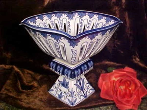 LST1 Delfter Stil KOBALT blau weiß Kompott Fuß Schale AUSSCHNITT Design SCHMETTERLING! - Bild 1 von 9