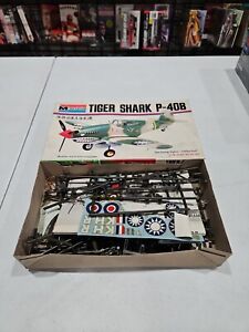 Monogram  6803 P-40B 'Tigershark' 1/48 Open Box Vintage Kit Incomplete 🇺🇸 