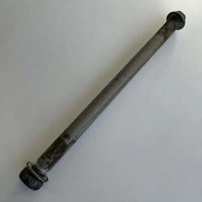 Honda CBR650F CBR650 2016 Swingarm swing arm axle shaft bolt 52101-MJE-D00 - Image 1 of 4