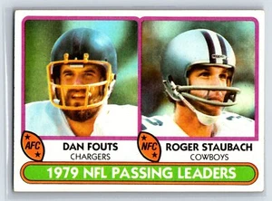 1980 Topps #331 1979 NFL Passing Leaders (Dan Fouts / Roger Staubach) Cowboys - Imagen 1 de 2