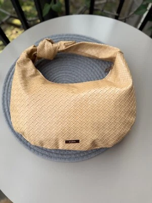  Vintage ALDO Woven Shoulder Bag – Beige Faux Leather Hobo Style – Boho Summer P - Image 1 of 4
