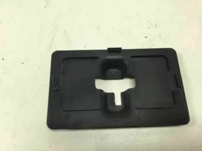 NISSAN MAXIMA S 2012 PROTETOR DE TRAVA DE ASSENTO TRASEIRO ESQUERDO OU DIREITO ACABAMENTO TECIDO FABRICANTE DE EQUIPAMENTO ORIGINAL - Imagem 1 de 4