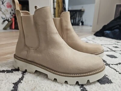 Bota de mujer china al tobillo de lavandería con suela blanca crema/beige Foto 1 de 4