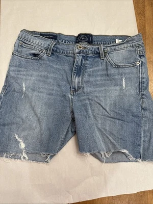 Lucky Brand Light Rinse Distressed Boyfriend Denim Shorts Women's Size 10  - Image 1 of 4