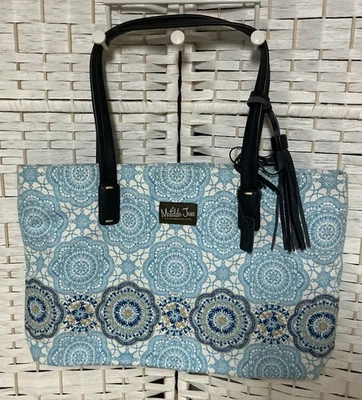 Bolso de Playa Matilda Jane, Bordado Azul/Blanco/Dorado, Asas de Cuero Foto 1 de 4