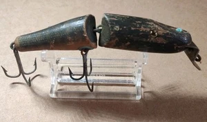 Vintage C.C.B. Co Creek Chub Jointed Wooden Fishing Lure - Picture 1 of 7