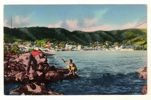 1956 PC: Sammeln von Muscheln, Charlotte Amalie, St Thomas, Jungferninseln - Bild 1 von 2