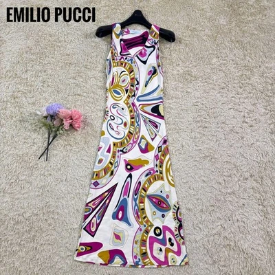 Vestido Emilio Pucci Hecho en Italia Paisley Pucci Estampado Rayón Hasta la Rodilla Foto 1 de 4