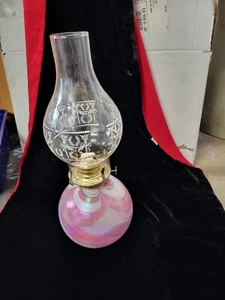 (K) Vintage Mt. St. Helens Ash Hand Blown Hurricane Oil Lamp Pink Swirl 6x19in - Picture 1 of 4