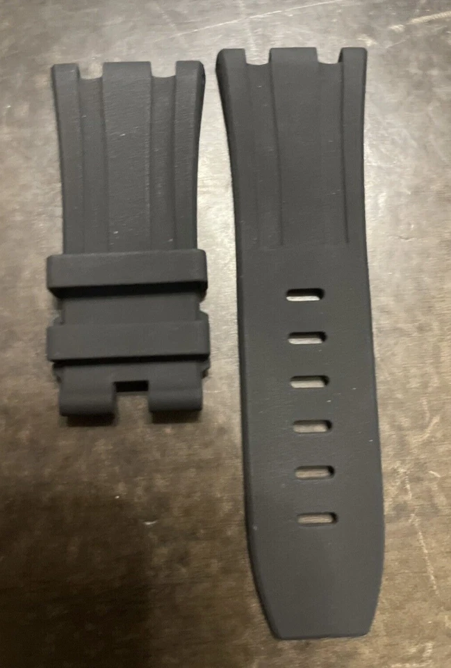 AUDEMARS PIGUET водолаза черный резиновый ремень 30 x 24 мм (для 44 мм AP Offshore) - Изображение 1 из 2