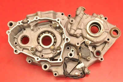 2004 03-05 YAMAHA YZ450F Left Side Engine Crankcase Crank Case Half Bottom End - Image 1 of 4