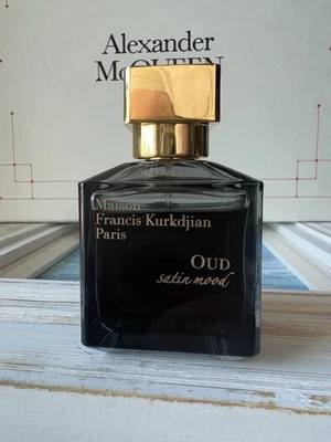 OUD SATIN MOOD por MAISON KURKDJIAN | EDP | | 2,4 OZ 70 ml | Completo como se muestra Foto 1 de 4