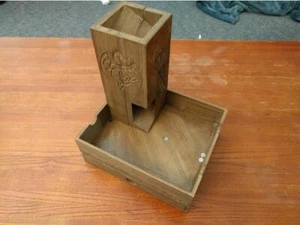 D&D Dice Box Tray Tower Scatola Dadi vassoio torre d4 d6 d8 d10 d10 d12 d20 - Foto 1 di 6