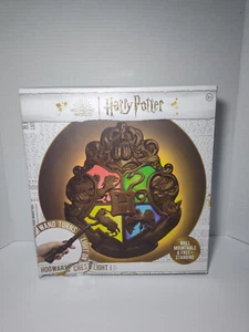 [NEW Box Dmg] Harry Potter Hogwarts House Crest LED Light Lamp w/ Wand Remote - Picture 1 of 6