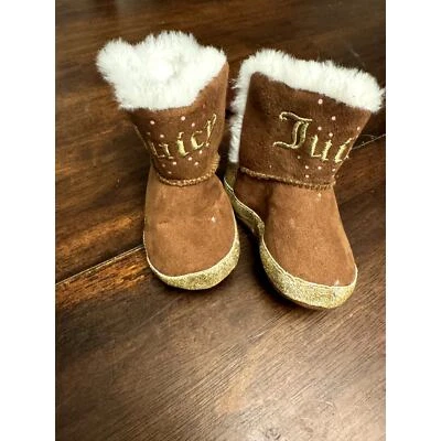 Juicy couture  faux fur baby boots 2 m - Image 1 of 4