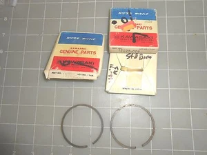 JUEGO DE ANILLOS ESTÁNDAR KAWASAKI A1 13025-009 NOS 1 CANTIDAD VINTAGE OEM ENVÍO GRATUITO - Imagen 1 de 1