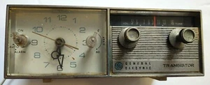 Radio reloj alarma transistor GE moderno retro mediados de siglo C551A blanco funcionando - Imagen 1 de 8