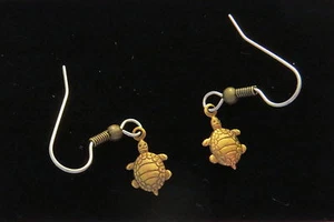 Pendientes Tortuga Pequeña Tortuga Latón Antiguo Pargo Boba Slowpoke Reptil - Imagen 1 de 3